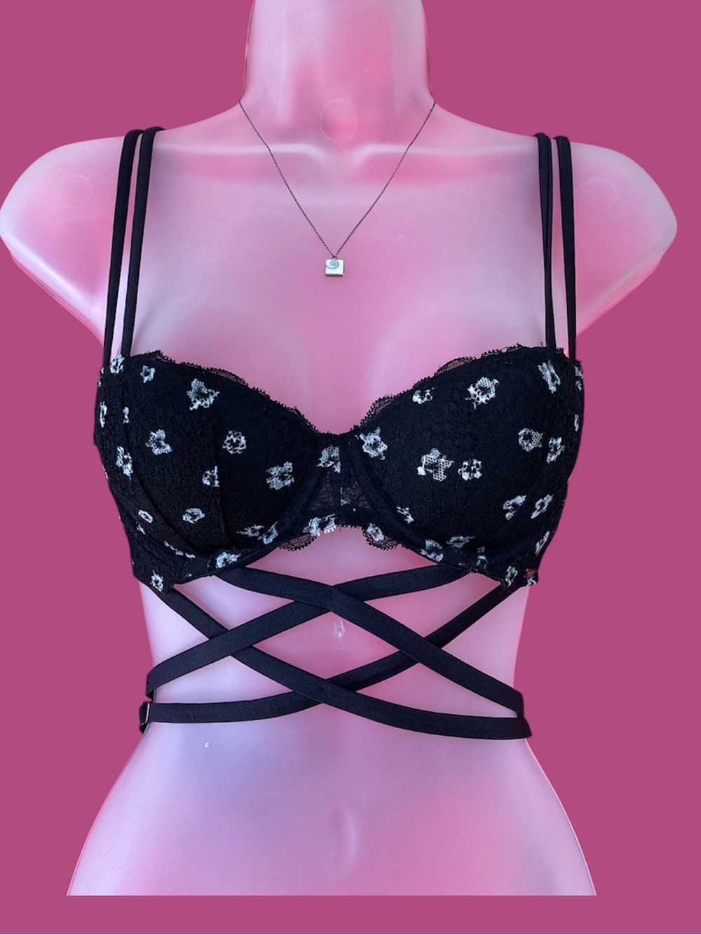 Victoria's Secret PINK Date Push-Up Padded Cage Bra Black Floral Lace 32B EUC